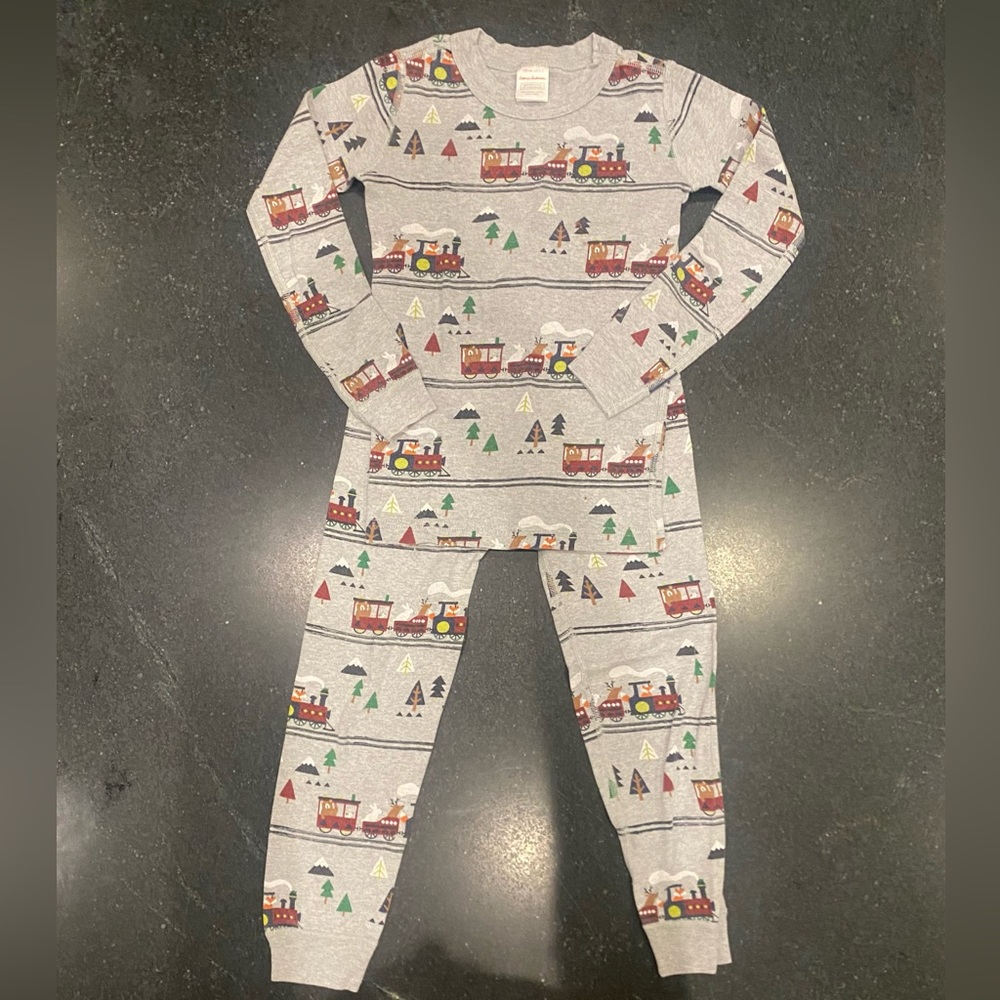 Hanna Andersson boys long sleeve Christmas pajama set, size 120 cm, US 6-7